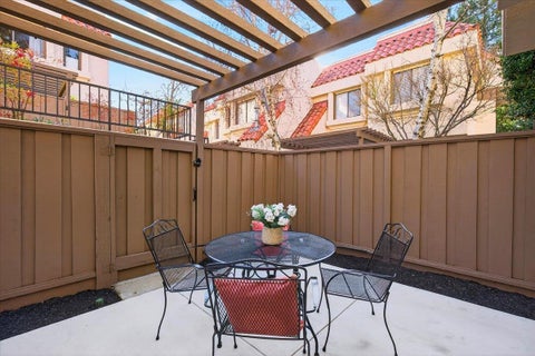 Tiny photo for 582 Pimlico Court Ct, WALNUT CREEK, CA 94597 (MLS # ML82055626)