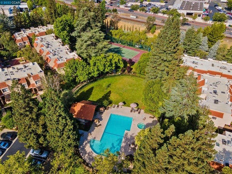 Tiny photo for 582 Pimlico Court Ct, WALNUT CREEK, CA 94597 (MLS # ML82055626)