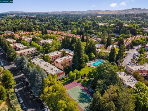 Tiny photo for 582 Pimlico Court Ct, WALNUT CREEK, CA 94597 (MLS # ML82055626)