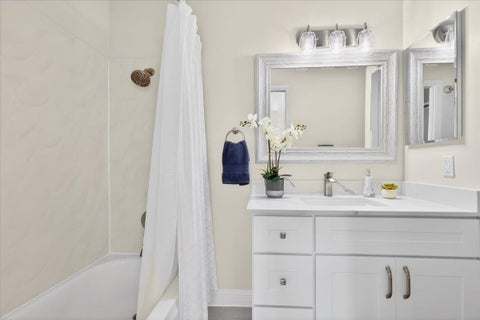 Tiny photo for 582 Pimlico Court Ct, WALNUT CREEK, CA 94597 (MLS # ML82055626)