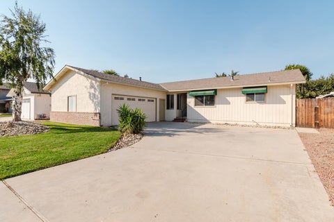 Photo of 221 Rio Vista Drive, King City, CA 93930 (MLS # ML82059363)