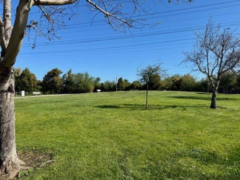 Tiny photo for 1639 Cypress Avenue, San Mateo, CA 94401 (MLS # ML82037142)