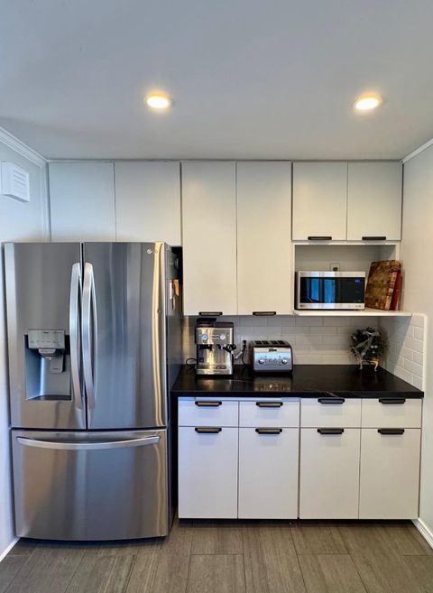 Tiny photo for 1639 Cypress Avenue, San Mateo, CA 94401 (MLS # ML82037142)