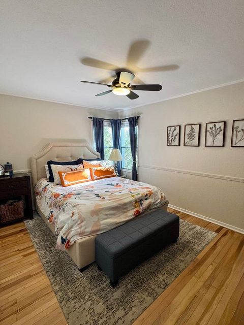 Tiny photo for 1639 Cypress Avenue, San Mateo, CA 94401 (MLS # ML82037142)