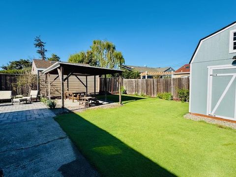 Tiny photo for 1639 Cypress Avenue, San Mateo, CA 94401 (MLS # ML82037142)