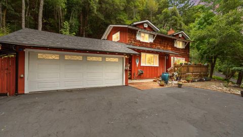 Photo of 12734 Irwin Way, BOULDER CREEK, CA 95006 (MLS # ML82051931)