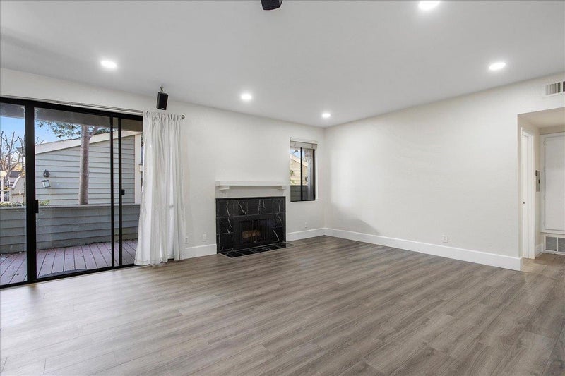 37168 Meadowbrook Common 105