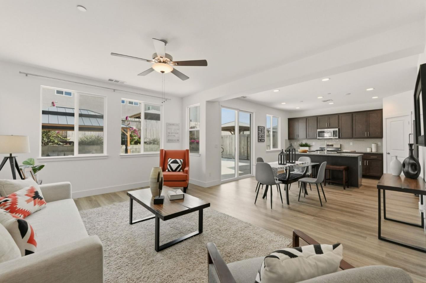 1207 Walker Peak Way