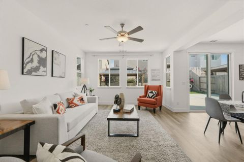 1207 Walker Peak Way HOLLISTER CA 95023