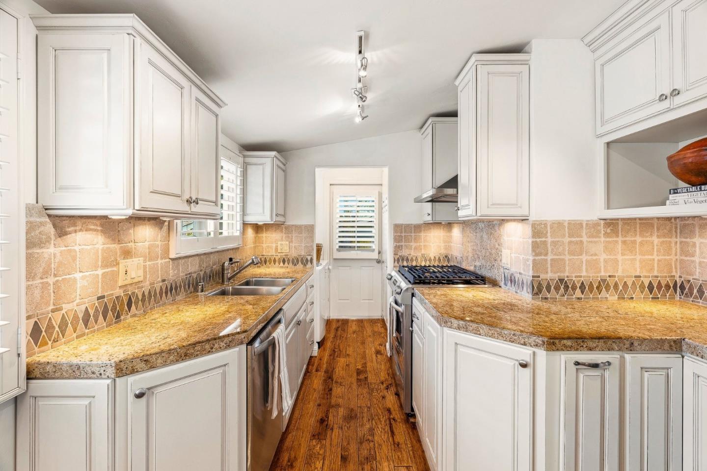 0 Santa Rita 2 SW of 2nd