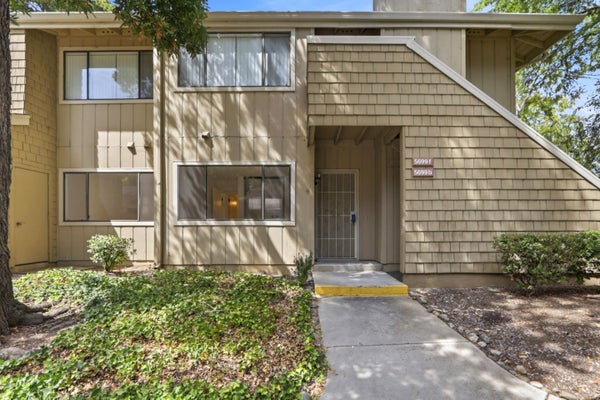 5699 MAKATI CIR APT B, SAN JOSE, CA 95123 - Image e63e4cbef2cef74ca37f76aaa4fea19d/2336631363