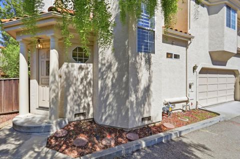Photo of 102 Dot Avenue, Campbell, CA 95008 (MLS # ML82052392)