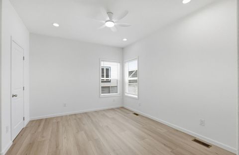 Tiny photo for 1555 Merrill Street #129, SANTA CRUZ, CA 95062 (MLS # ML82043174)