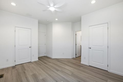 Tiny photo for 1555 Merrill Street #129, SANTA CRUZ, CA 95062 (MLS # ML82043174)