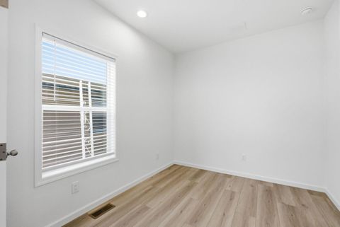 Tiny photo for 1555 Merrill Street #129, SANTA CRUZ, CA 95062 (MLS # ML82043174)