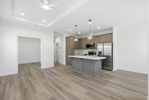 Tiny photo for 1555 Merrill Street #129, SANTA CRUZ, CA 95062 (MLS # ML82043174)