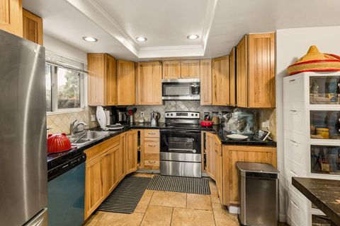 Tiny photo for 1342 Essex Way, SAN JOSE, CA 95117 (MLS # ML82052013)