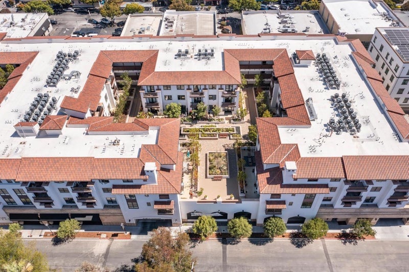 657 Walnut Street 326
