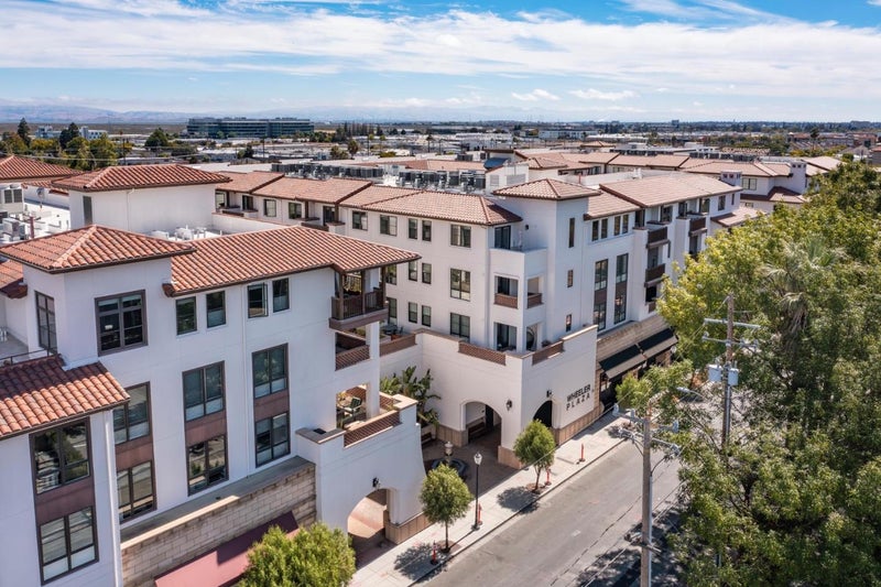 657 Walnut Street 326