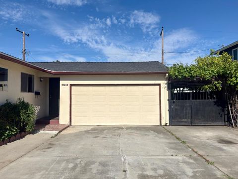 Photo of 4729 Snead Drive, SANTA CLARA, CA 95054 (MLS # ML82041835)