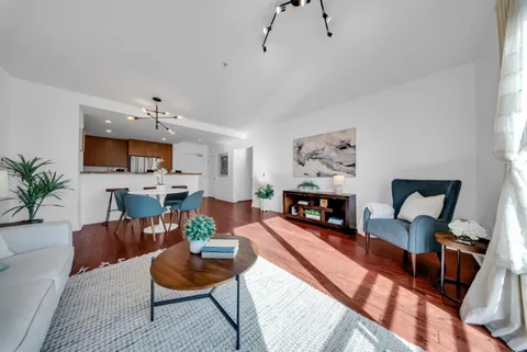 438 W Grand Avenue Unit 615, Oakland, CA 94612 - #: ML82026927