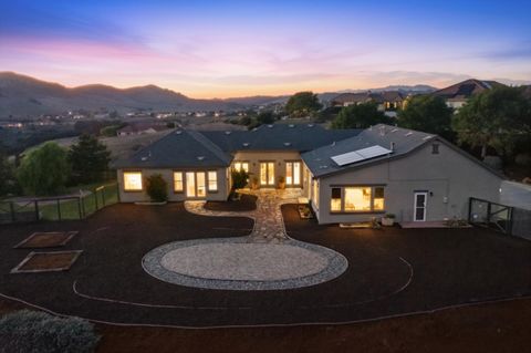 Tiny photo for 979 Via Rodriguez, SAN JUAN BAUTISTA, CA 95045 (MLS # ML82026322)