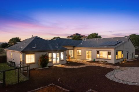 Tiny photo for 979 Via Rodriguez, SAN JUAN BAUTISTA, CA 95045 (MLS # ML82026322)