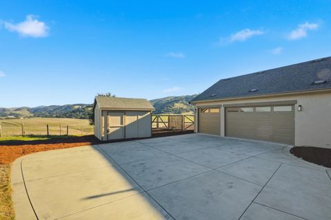 Tiny photo for 979 Via Rodriguez, SAN JUAN BAUTISTA, CA 95045 (MLS # ML82026322)