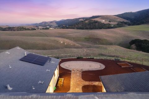 Tiny photo for 979 Via Rodriguez, SAN JUAN BAUTISTA, CA 95045 (MLS # ML82026322)