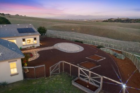 Tiny photo for 979 Via Rodriguez, SAN JUAN BAUTISTA, CA 95045 (MLS # ML82026322)