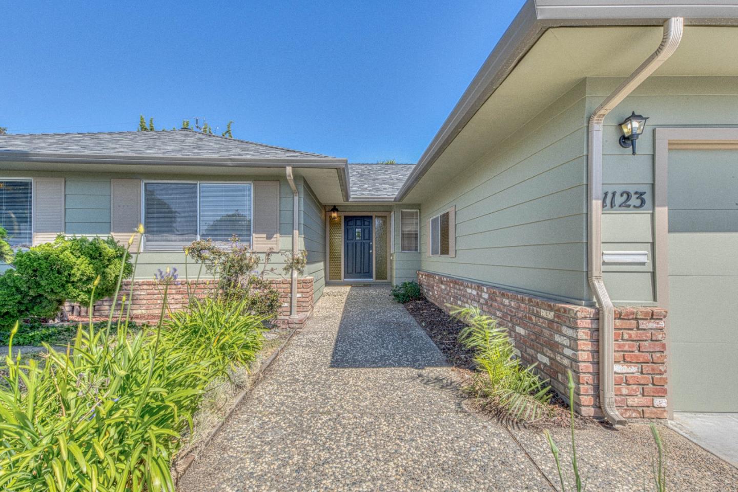 1123 San Angelo Drive