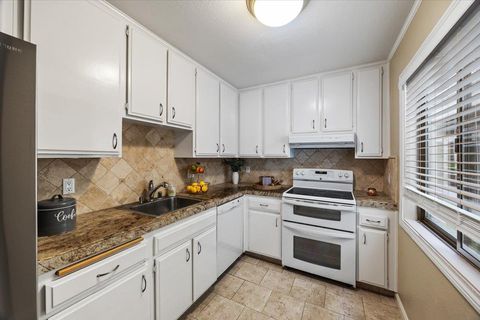 Tiny photo for 451 Alberto Way #151, LOS GATOS, CA 95032 (MLS # ML82026141)