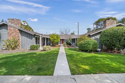 220 Loreto Street, Mountain View, CA 94041 - MLS#: ML82007270