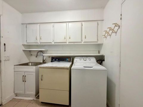 Tiny photo for 3135 Oakbridge Drive #3135, SAN JOSE, CA 95121 (MLS # ML82033384)