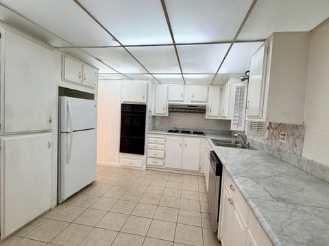 Tiny photo for 3135 Oakbridge Drive #3135, SAN JOSE, CA 95121 (MLS # ML82033384)