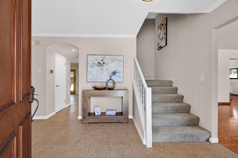 674 Canterbury Place