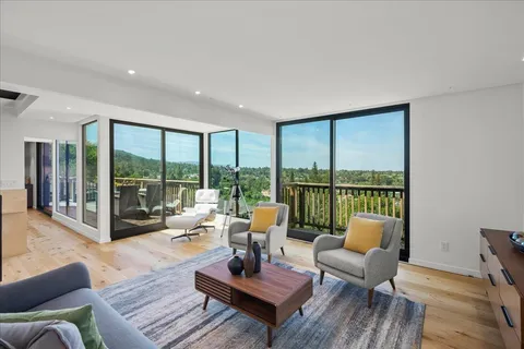 25 Grove Street, Los Gatos, CA 95030 - #: ML82008492