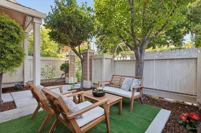 444 San Antonio Road 2D