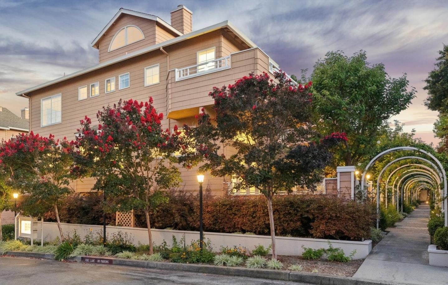 444 San Antonio Road 2D