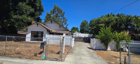 Photo of 393 Beemer Avenue, SUNNYVALE, CA 94086 (MLS # ML82056762)