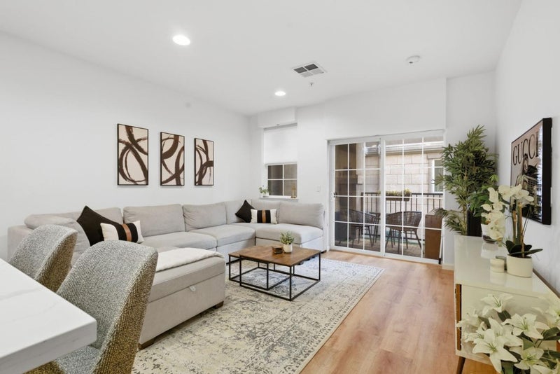 88 North Jackson Avenue 211
