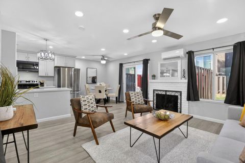 Photo of 2520 Roblar Lane, SANTA CLARA, CA 95051 (MLS # ML82042015)