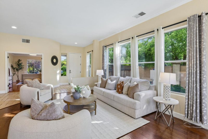 6039 La Spezia Place