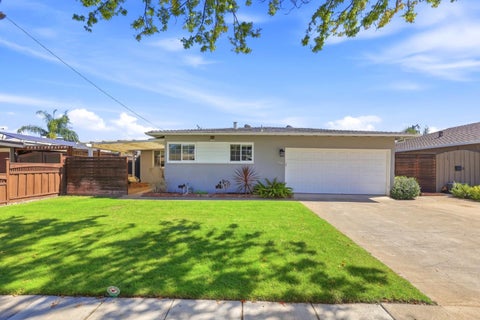Photo of 5014 Brewster Avenue, SAN JOSE, CA 95124 (MLS # ML82062607)