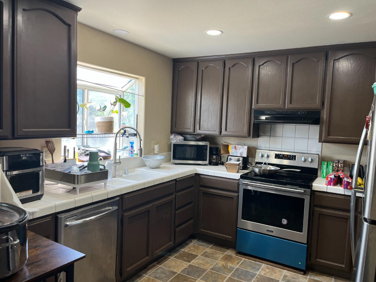 4340 Castle Cary Lane