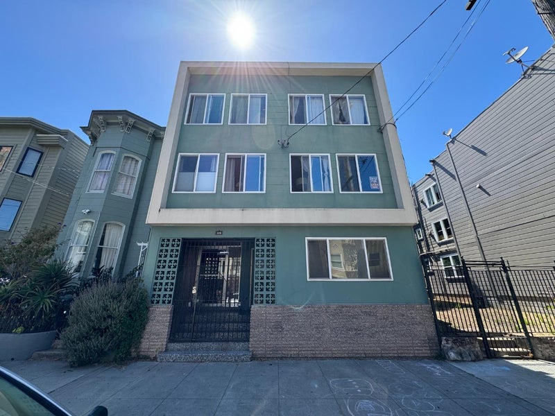 370 Bartlett Street 3