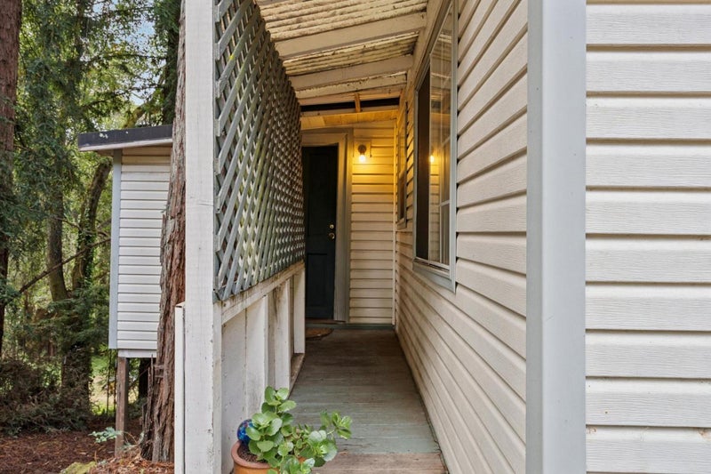 180 Cresta Drive