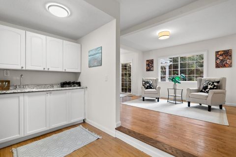 Tiny photo for 600 Cook Way, Ben Lomond, CA 95005 (MLS # ML82036586)