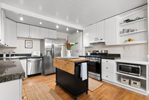 Tiny photo for 600 Cook Way, Ben Lomond, CA 95005 (MLS # ML82036586)