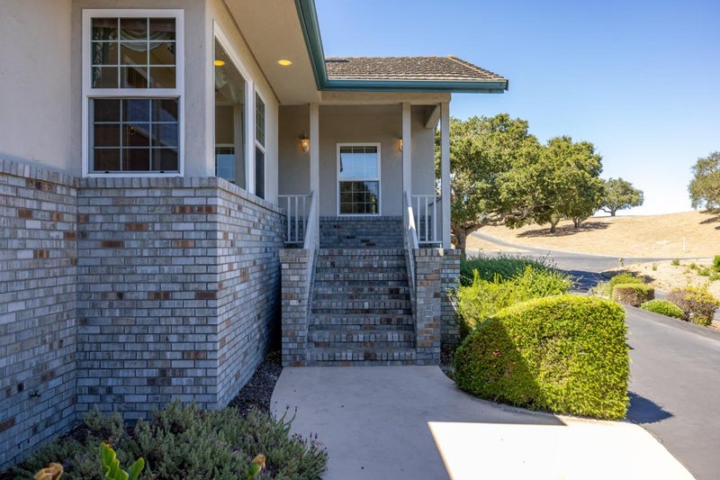 28951 Falcon Ridge